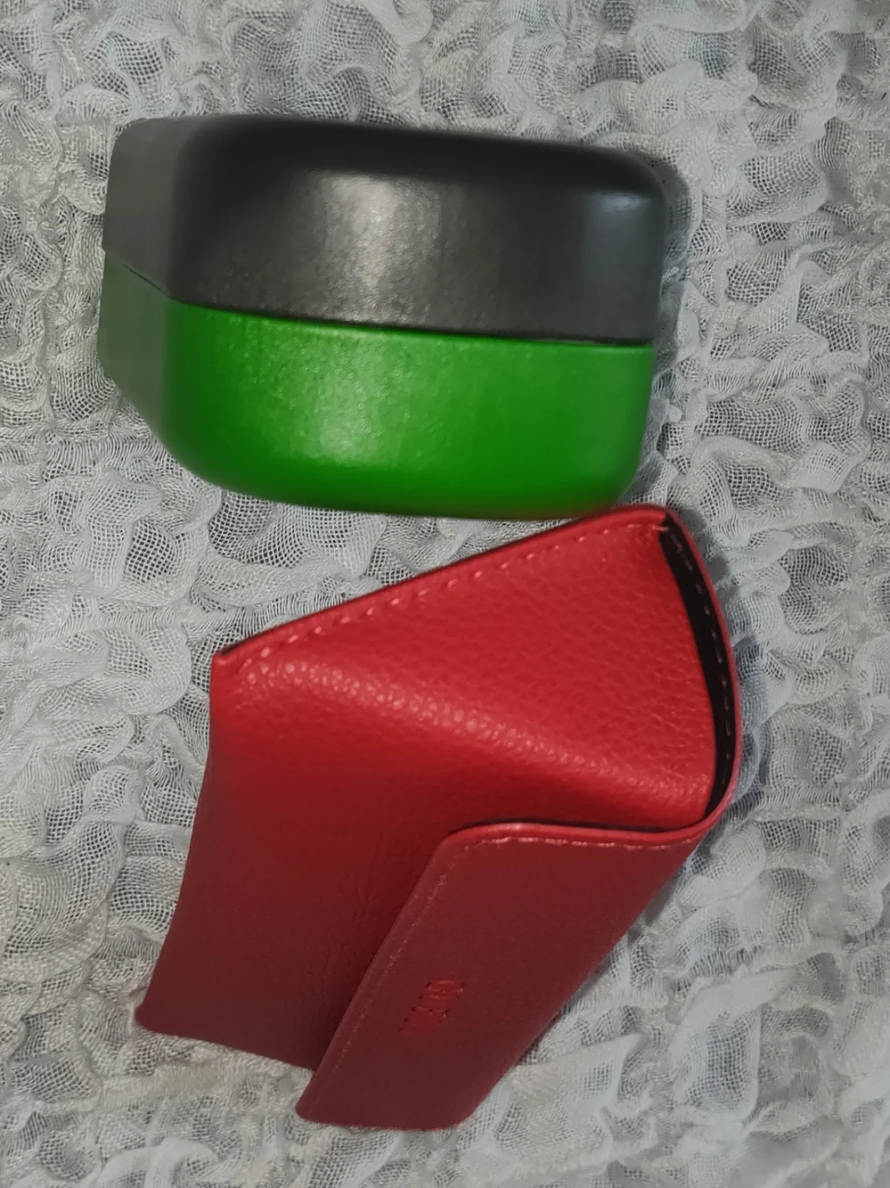 Kate Spade Glasses Case Bright Green With Branded Cleaning Cloth